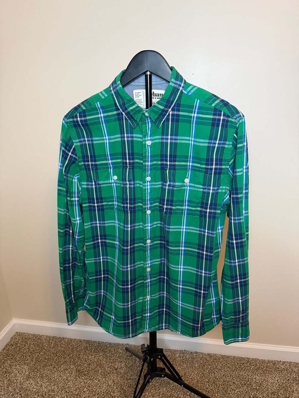 URBAN Pipeline Men Plaid Shirt. Size M NWT Green Long Sleeve